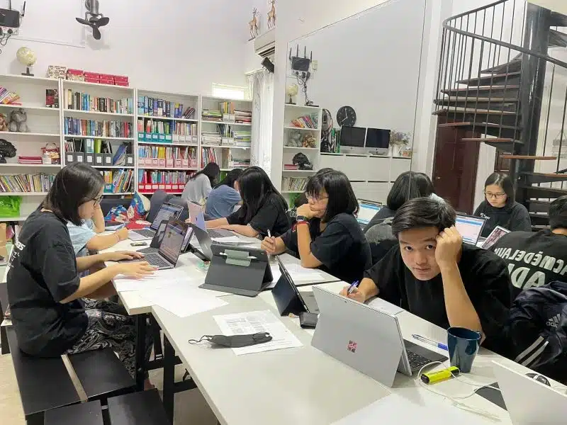 Sinh viên du học tại trường đại học